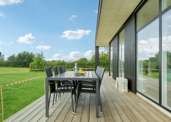 Prázdninový dům Beautiful In With Wifi